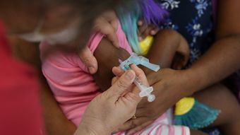 vacinacao-protege-criancas-de-sequelas-da-covid-19